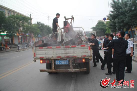 臨沂城區(qū)多部門(mén)聯(lián)合整治露天燒烤